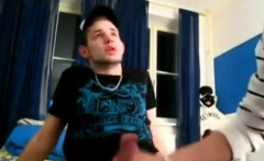 rather muscled straight dude blowjob at gay gloryhole something is